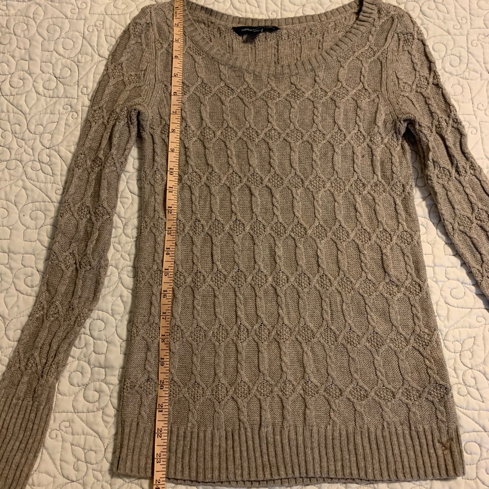 American Eagle sweater